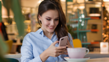 work from phone Photo by nastya_gepp--3773230 from Pixabay